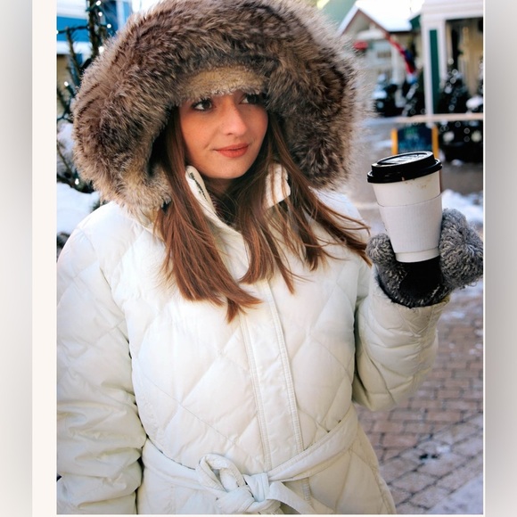 Eddie Bauer Cream Quilted Goose Down Hooded Faux Fur Belted Jacket Size Large - Picture 12 of 12